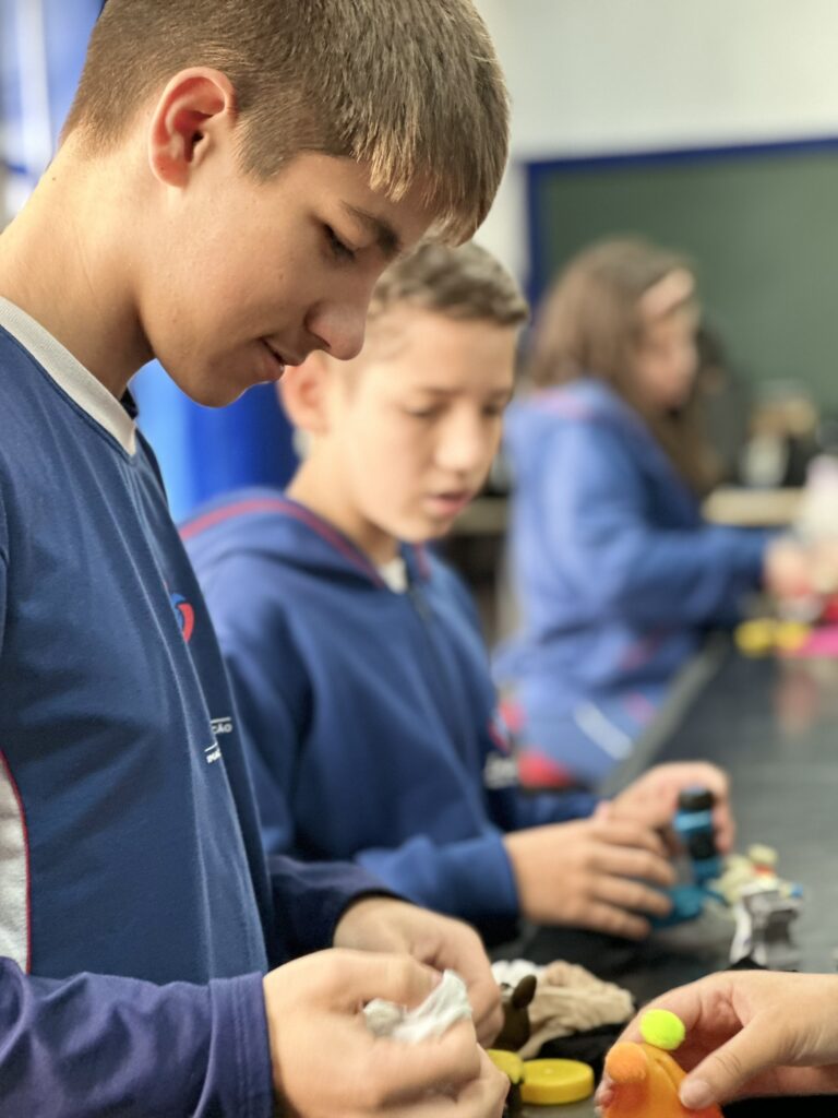 Ensino Fundamental II - Escola Madre Anatólia